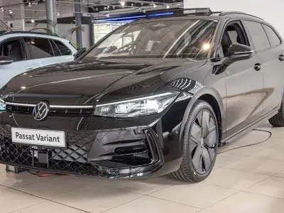 Nouvelle VW Passat R-line 265 ch (194 kW) 2025 Noir Break