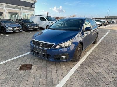 Gebraucht Peugeot 308 SW Access 131 PS (96 kW) 2019 Blau Kombi