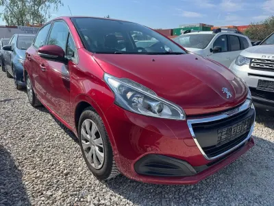 Gebraucht Peugeot 208 82 PS (60 kW) 2016 Kleinwagen