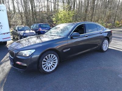 BMW 740
