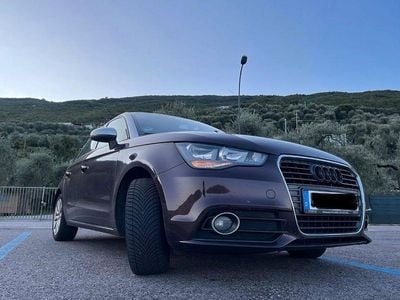 Gebraucht Audi A1 Sportback Attraction 86 PS (63 kW) 2012 Violet Kleinwagen