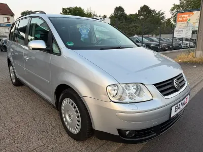 Gebraucht VW Touran 105 PS (77 kW) 2005 Silber Van / Kleinbus