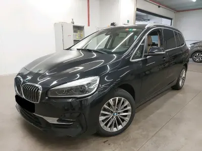 Gebraucht BMW 218 Gran Tourer Luxury Line 150 PS (110 kW) 2021 Schwarz Van / Kleinbus