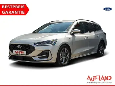 Gebraucht Ford Focus ST-Line X 155 PS (114 kW) 2024 Silber Limousine