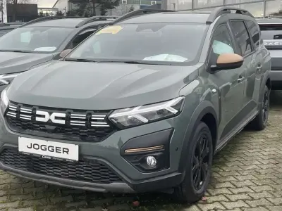Neu Dacia Jogger Extreme 110 PS (80 kW) 2025 Safarigrüngrau Van / Kleinbus