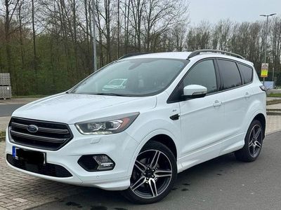 Gebraucht Ford Kuga ST-Line 150 PS (110 kW) 2017 Weiß SUV