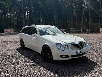 Mercedes E320
