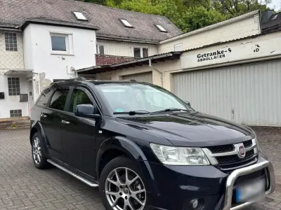 Gebraucht Fiat Freemont 170 PS (125 kW) 2012 Schwarz SUV