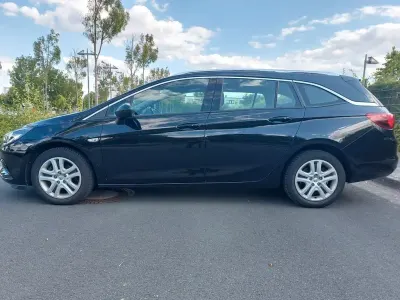 Gebraucht Opel Astra 136 PS (100 kW) 2018 Schwarz Limousine