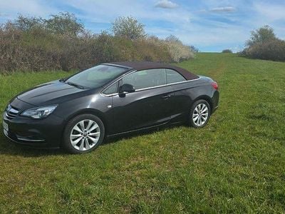 Second-hand Opel Cascada 165 CP (121 kW) 2013 Negru Cabrio
