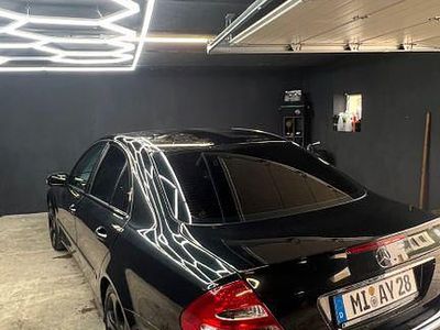 Usata Mercedes E200 Avantgarde 163 CV (119 kW) 2005 Nero Berlina