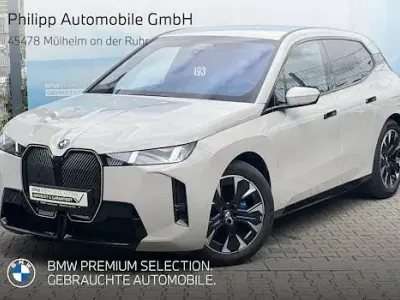 Gebraucht BMW iX M Sport 400 kW (544 PS) 2025 Dune grey SUV