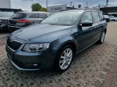Gebraucht Skoda Octavia Joy 150 PS (110 kW) 2016 Grau Kombi
