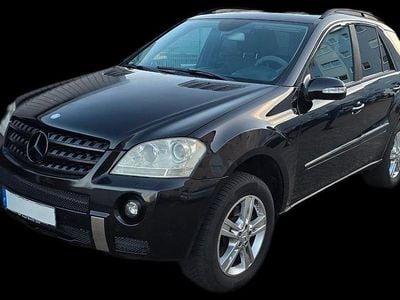 Schwarz Gebraucht 2005 Mercedes ML350 SUV | 10.000 € (Etwas zu teuer)