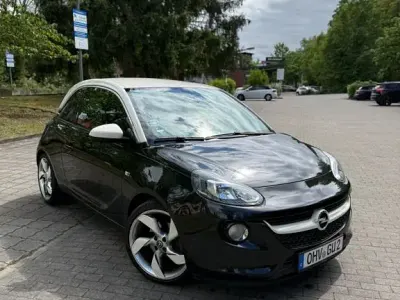 Używany Opel Adam 116 KM (85 kW) 2016 Czarny Hatchback