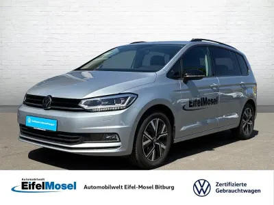 Gebraucht VW Touran Highline 150 PS (110 kW) 2026 Silber Van / Kleinbus
