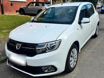 Gebraucht Dacia Sandero 73 PS (53 kW) 2017 Weiß Kleinwagen