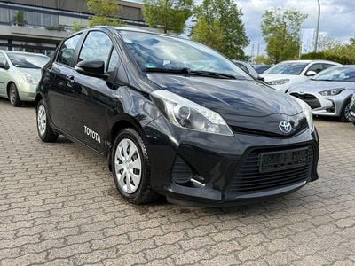 Gebraucht Toyota Yaris Hybrid Life 75 PS (55 kW) 2012 Schwarz Kleinwagen