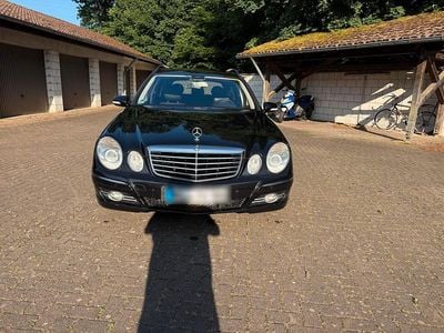 Mercedes E280