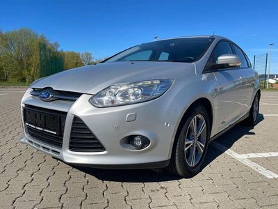 Usata Ford Focus SYNC Edition 116 CV (85 kW) 2014 Argento Berlina