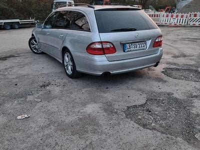 Mercedes E200