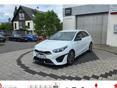 Używany Kia Ceed GT-Line 150 KM (110 kW) 2025 Biały Hatchback