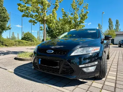 Gebraucht Ford Mondeo 140 PS (102 kW) 2011 Schwarz Limousine