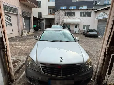 Gebraucht Mercedes C200 136 PS (100 kW) 2009 Limousine