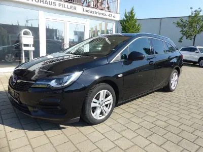 Gebraucht Opel Astra Business Elegance 122 PS (89 kW) 2021 Schwarz Kombi