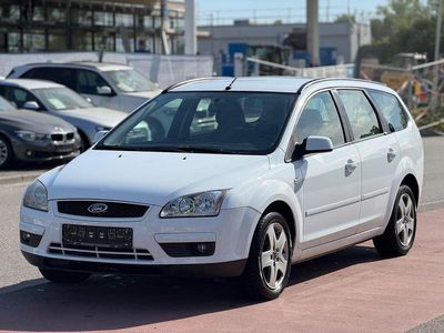 Usata Ford Focus Style 101 CV (74 kW) 2007 Bianco Station wagon
