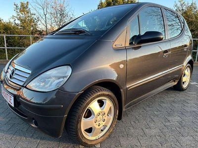 Usata Mercedes A160 Avantgarde 105 CV (77 kW) 2000 Antrazith metallic Utilitaria