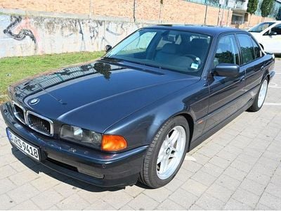 Usata BMW 740 Shadowline 286 CV (210 kW) 1998 Grigio Berlina