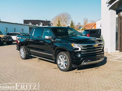 Neu Chevrolet Silverado 426 PS (313 kW) 2025 Schwarz SUV