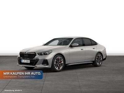 Gebraucht BMW 550e Comfort Edition 489 PS (359 kW) 2025 Oxidgrau metallic Limousine