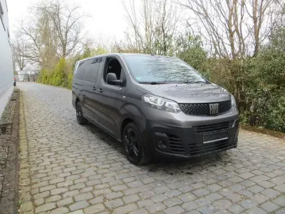 Gebraucht Fiat Scudo Basis 177 PS (130 kW) 2023 Grau Van