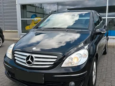 Gebraucht Mercedes B200 140 PS (102 kW) 2006 Schwarz Van / Kleinbus