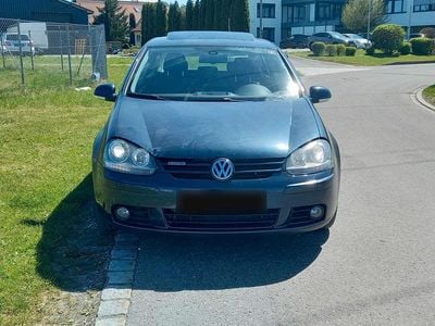Usata VW Golf V Sportline 150 CV (110 kW) 2007 Blu Utilitaria