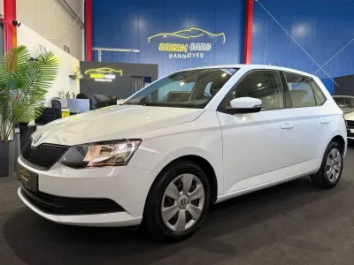 Gebraucht Skoda Fabia Cool Edition 75 PS (55 kW) 2016 Laserweiss Limousine