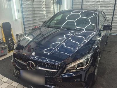 Gebraucht Mercedes CLA220 Shooting Brake 177 PS (130 kW) 2017 Blau Kombi