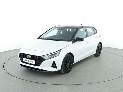 Gebraucht Hyundai i20 Intro Edition 101 PS (74 kW) 2021 Weiß Kleinwagen