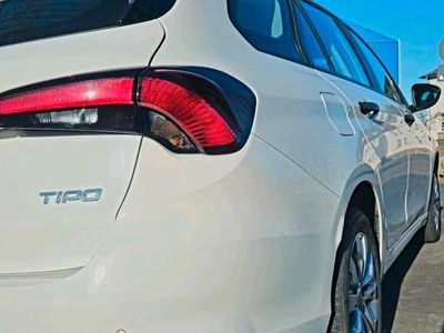 Gebraucht Fiat Tipo 95 PS (69 kW) 2019 Weiß Kombi