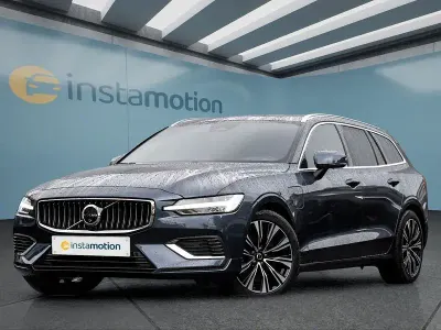 Gebraucht Volvo V60 349 PS (256 kW) 2025 Blau Kombi