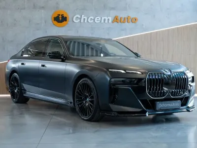 Gebraucht BMW 750e M Sport 313 PS (230 kW) 2023 Schwarz Limousine