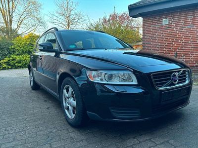 Second-hand Volvo V50 125 CP (91 kW) 2010 Negru Break