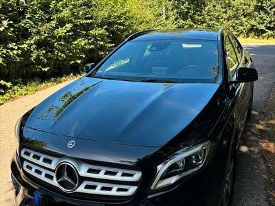 Mercedes GLA200
