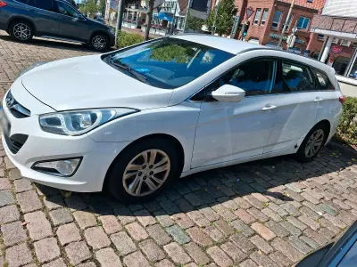 Gebraucht Hyundai i40 136 PS (100 kW) 2013 Weiß Kombi