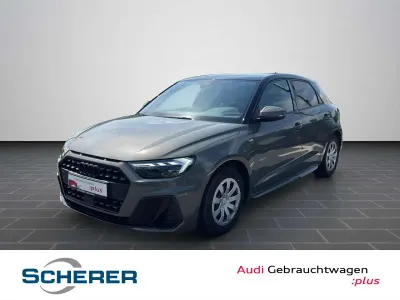 Gebraucht Audi A1 S-Line 150 PS (110 kW) 2022 Chronosgrau metallic/mythossch SUV