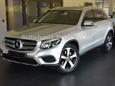 Gebraucht Mercedes GLC220 Exclusive 170 PS (125 kW) 2018 Silber SUV