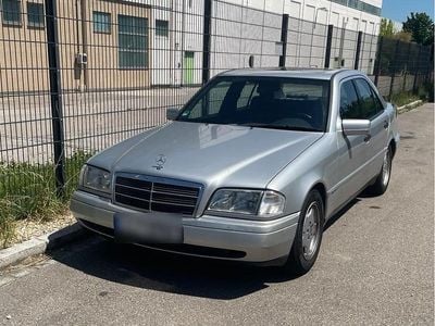 Mercedes C230