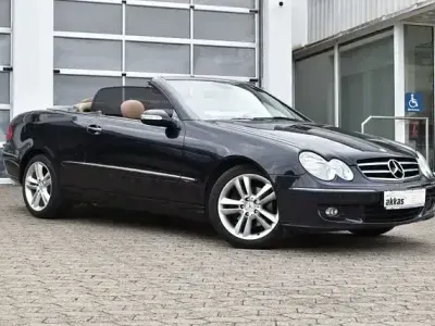 Gebraucht Mercedes CLK200 204 PS (150 kW) 2009 Schwarz Cabrio